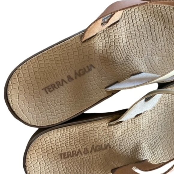 Terra & Agua Brown & Tan Criss Cross Thong Sandals 9 - Picture 4 of 6